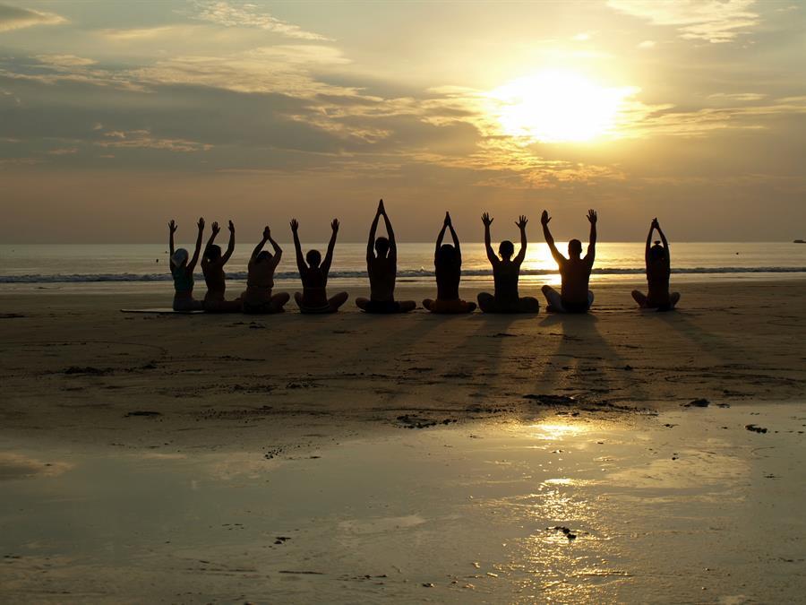 playa negra yoga.com